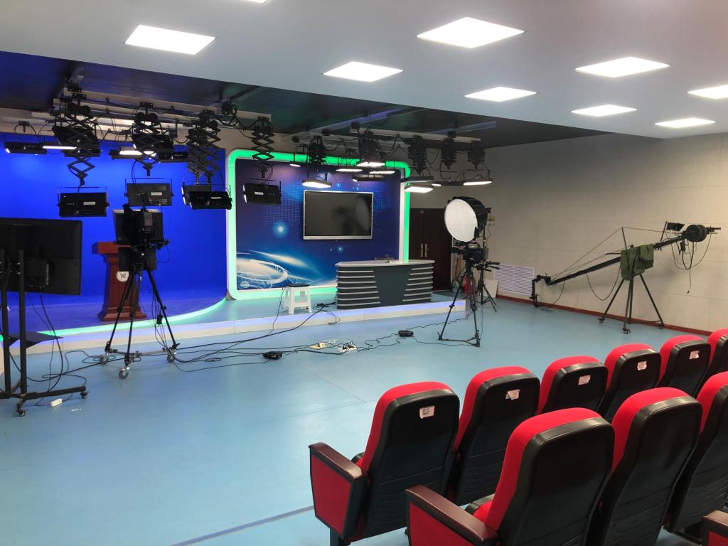 报最新披露:东部战区空军执行任务时突然与外军编队相遇