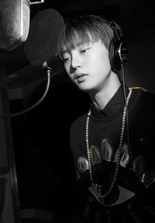 劳伦斯·W·托马斯生前是一名军人