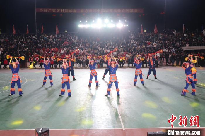 新春走基层广西“村BA”大年初二开赛，来宾市体