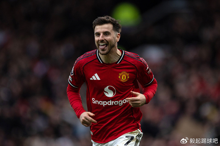 曼联高薪合同困局：六位球员薪资成负担